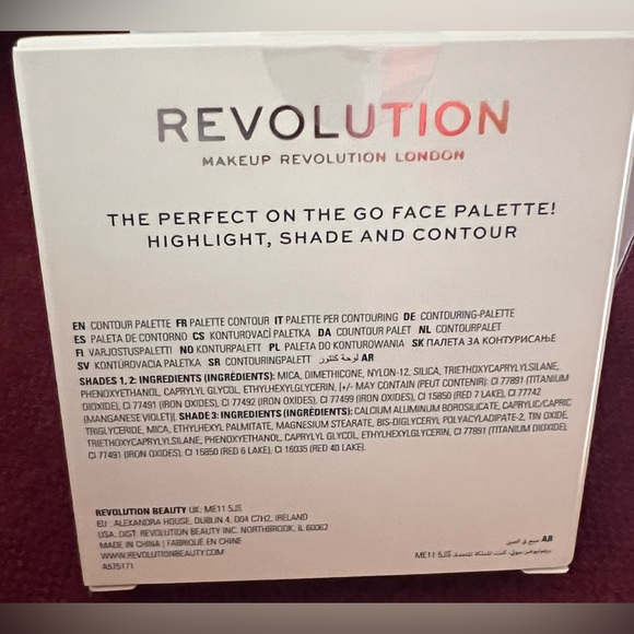 Revolution Contour Powder Compact - Deep - Picture 2 of 2